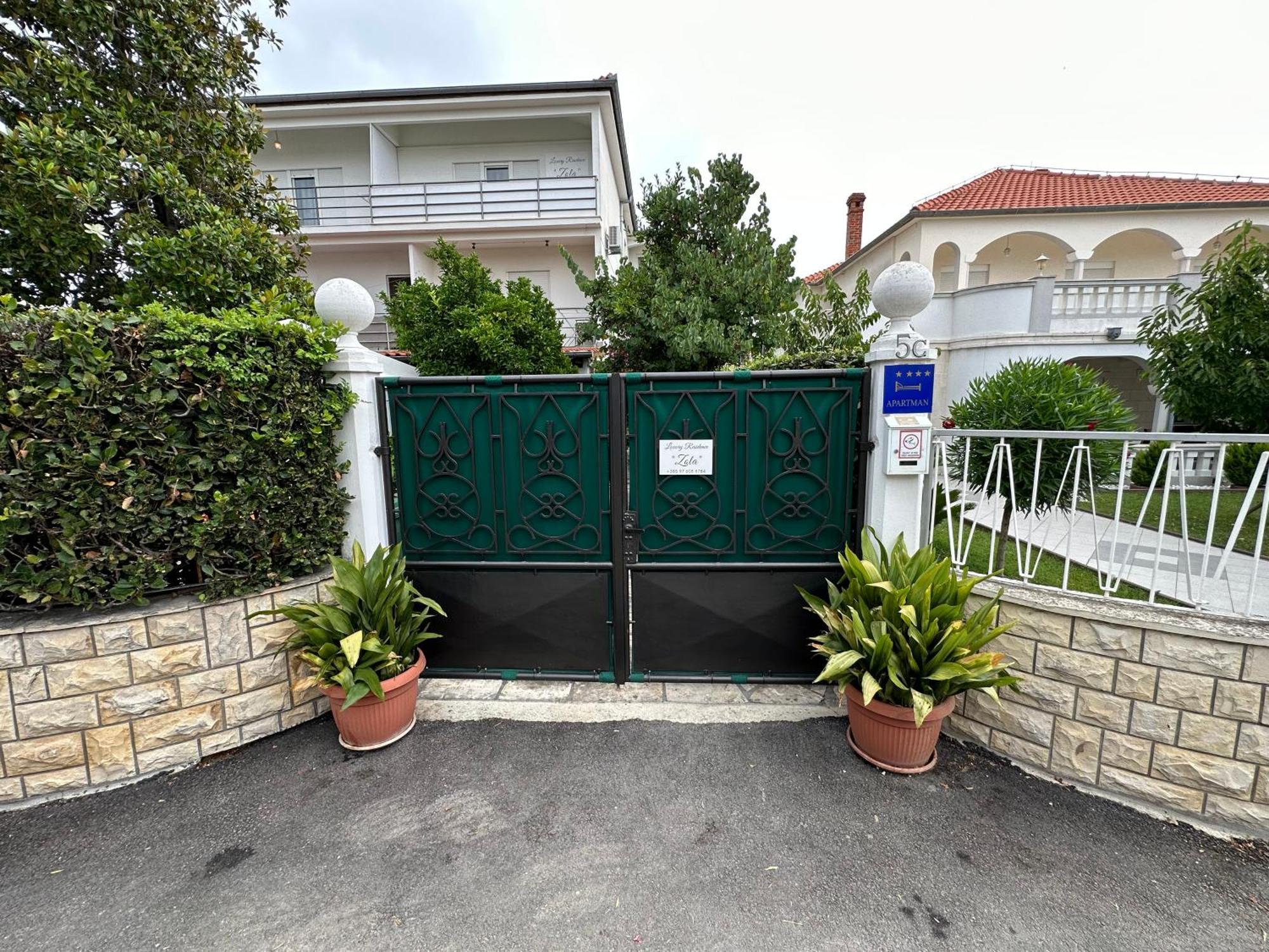 Luxury Residence Zola Задар Екстериор снимка